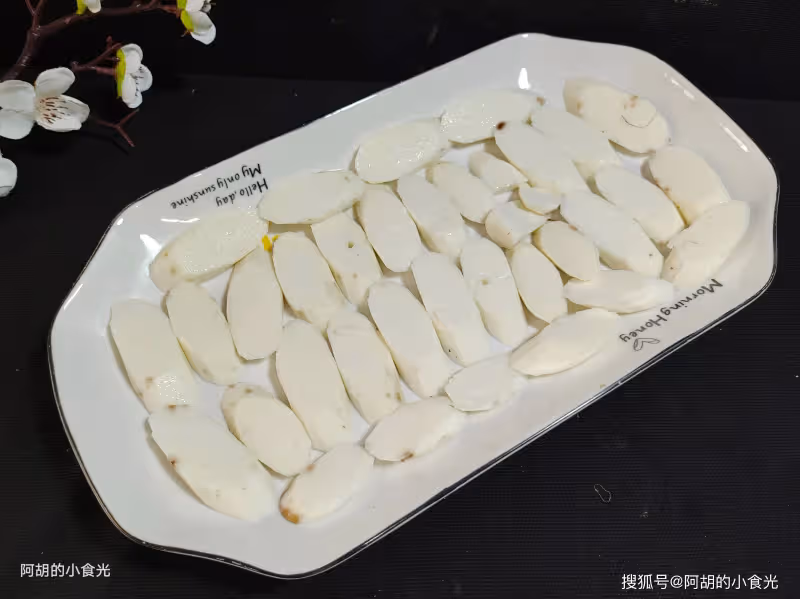 是時候吃此菜了,竟也是秋天第一補!葷素搭配蒸一蒸,菜嫩肉滑、清爽不膩