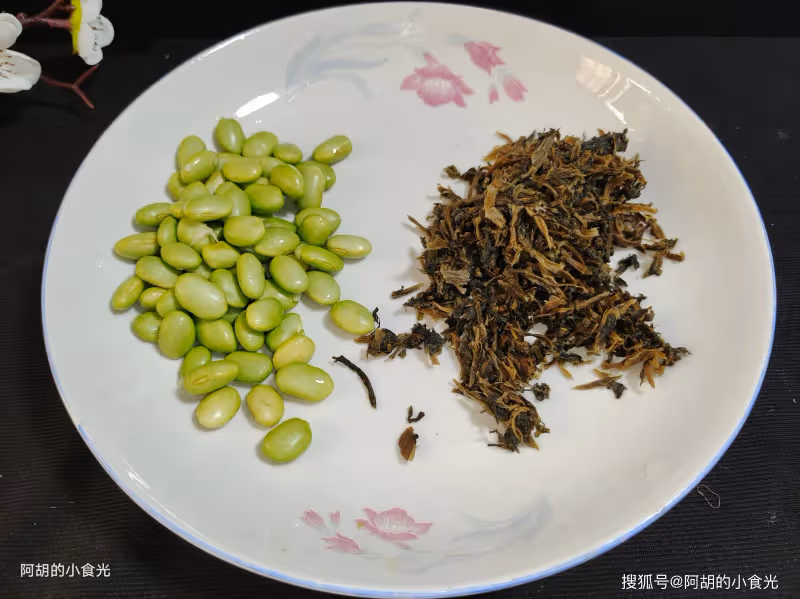 是時候吃此菜了,竟也是秋天第一補!葷素搭配蒸一蒸,菜嫩肉滑、清爽不膩