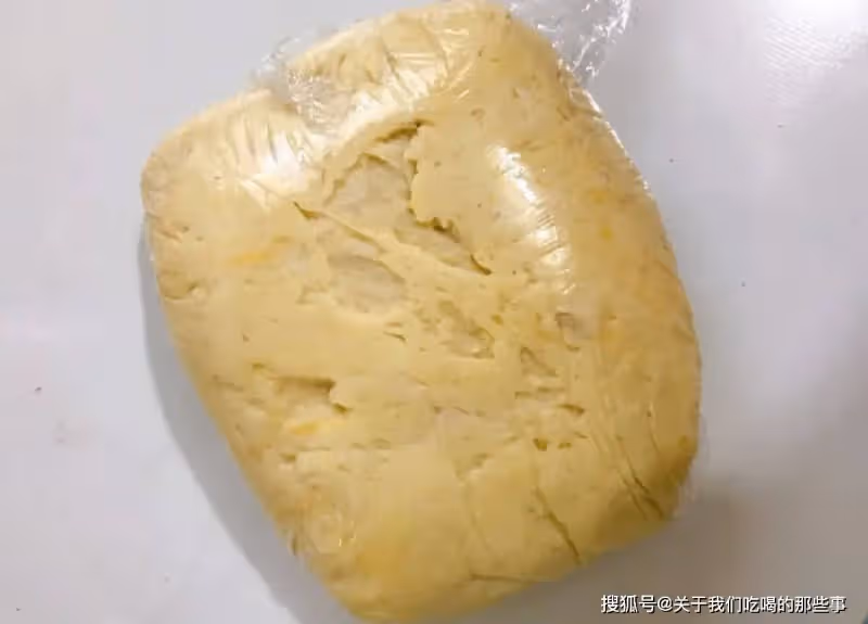 炸油條只加酵母,難怪不好吃!教您這樣做,油條不硬,蓬鬆酥脆