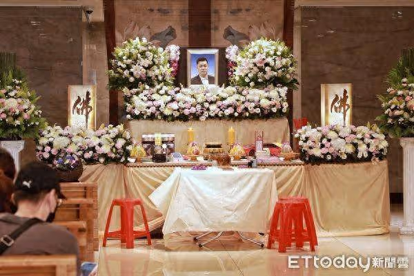 汪建民今辦告別式「遺照曝光」! Ella、愷樂哀悼致意:我們都會想念你