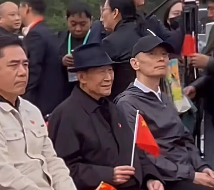 南京迎來70位戲骨:96歲李雪健最和藹,宋春麗太謙虛,葛優最搶鏡