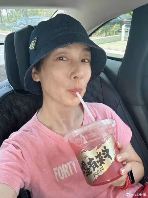 TVB視後素顏照曝光!53歲顏值能打,離婚後自曝無意再婚