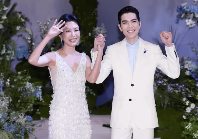 蕭敬騰林有慧婚禮現場狂親,婚戒曝光逾千萬台幣,稱再不辦就老了