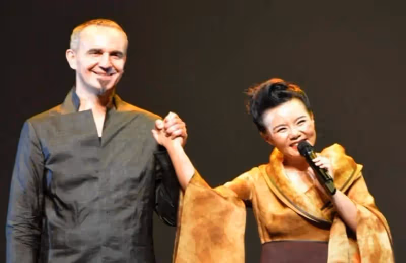 龔琳娜疑官宣結束與老鑼20年婚姻,兩人育有兩子,高大帥氣!