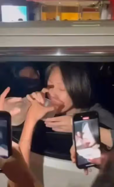 許雅鈞難得帶老婆小s一起逛夜店，感情明顯升溫，小s心情超棒