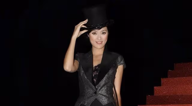 香港女星正式註冊結婚,在星級酒店低調辦婚禮,當第三者成功上位