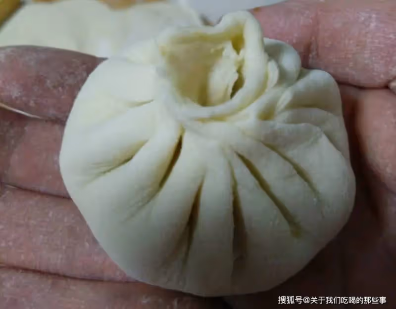 牛肉餡包子怎麼調餡?記得少放1樣、多加1樣,不腥不硬,噴香好吃