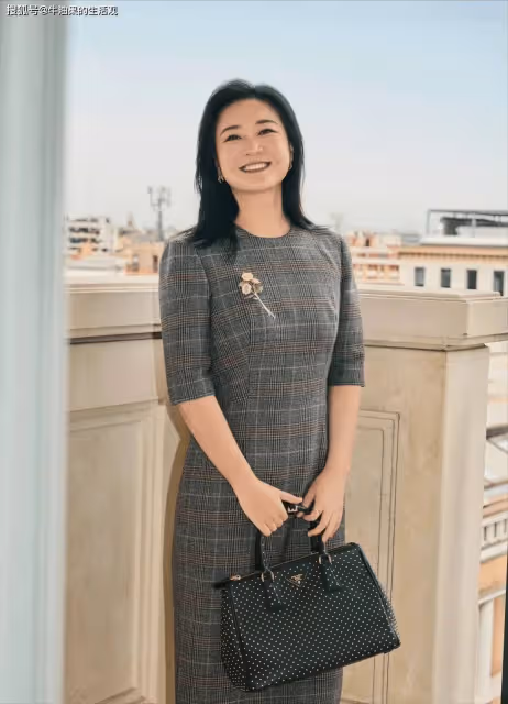 阿嬌復胖上熱搜,賈玲體重反彈被群嘲,她們怎麼又胖回去了?