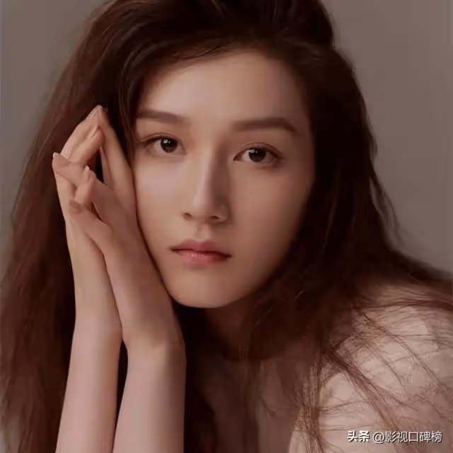陳思誠小女友阮巨發文慶祝生日,臉部圓潤,比同年齡人要成熟