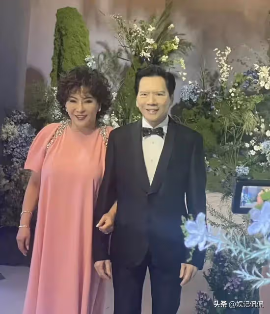 蕭敬騰大婚後續！小s火辣獻唱，向太瘦了好多，蔡康永鞋子太搶眼