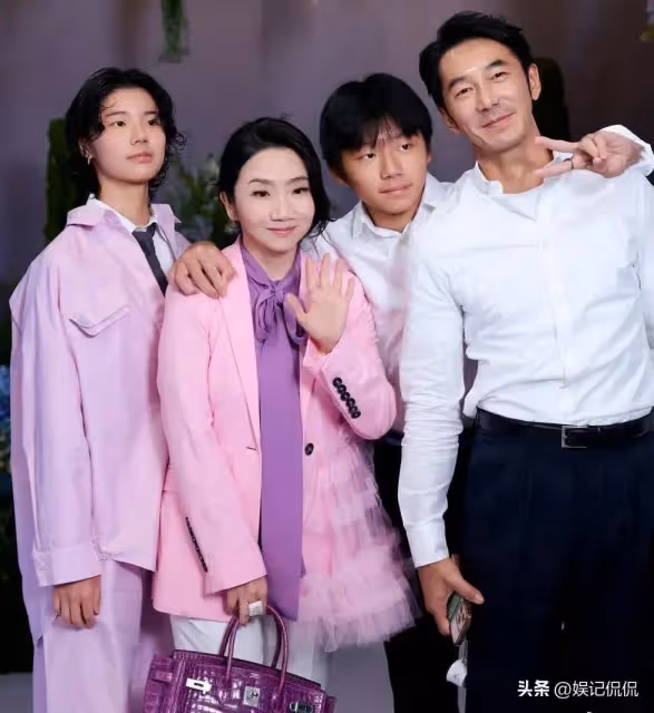 蕭敬騰大婚後續!小s火辣獻唱,向太瘦了好多,蔡康永鞋子太搶眼