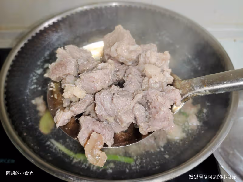 雞湯骨湯靠邊站,秋天最該喝這碗湯!多為家人煲一鍋,肉嫩湯鮮、不油膩