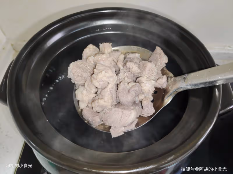雞湯骨湯靠邊站,秋天最該喝這碗湯!多為家人煲一鍋,肉嫩湯鮮、不油膩