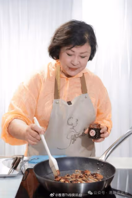 黃淑儀「無壓」下㕑決不開私房菜!擅闖廚房朋友都冇面俾