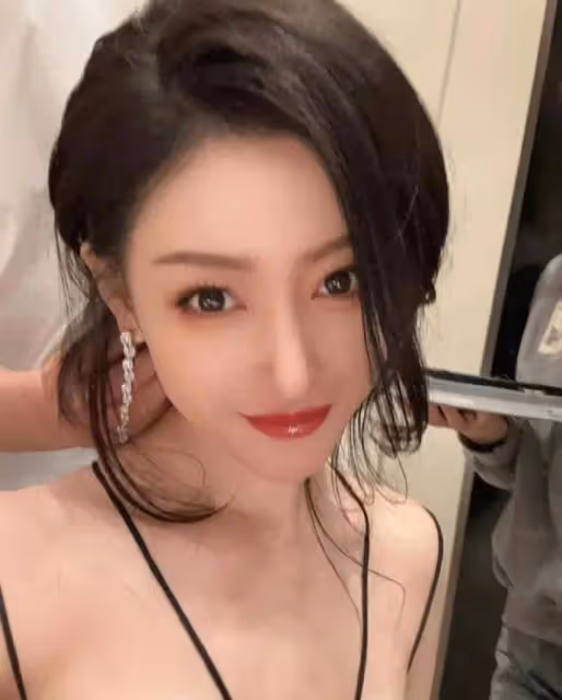 張天愛各類靚麗寫真美爆了!雪膚玉貌曼妙身材性感妖艷