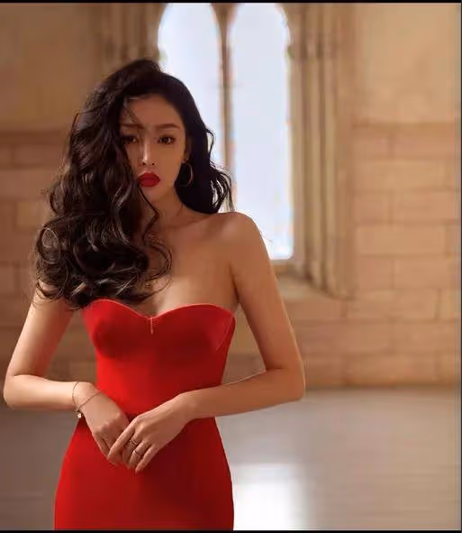 張天愛各類靚麗寫真美爆了!雪膚玉貌曼妙身材性感妖艷
