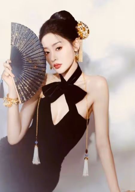 張天愛各類靚麗寫真美爆了!雪膚玉貌曼妙身材性感妖艷
