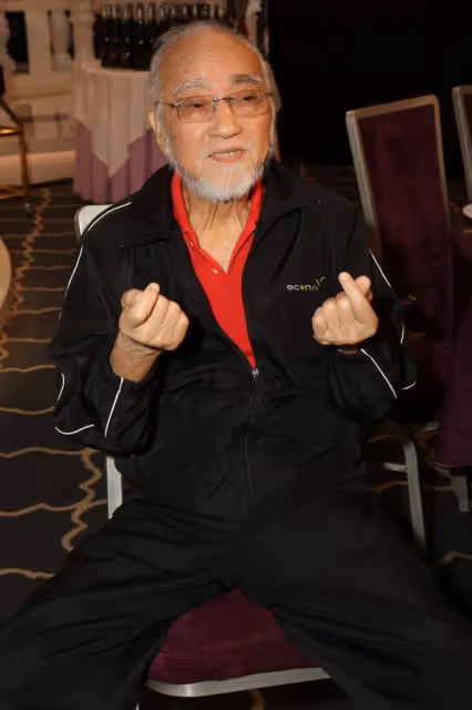 89歲羅蘭參加好友演唱會健步如飛,破除身體轉差傳聞,網友讚嘆德藝雙馨