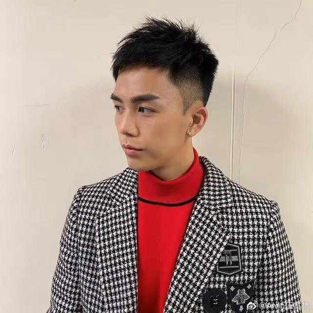 TVB帥氣男星被曝出軌！富貴妻子收到證據，懷疑對方動機