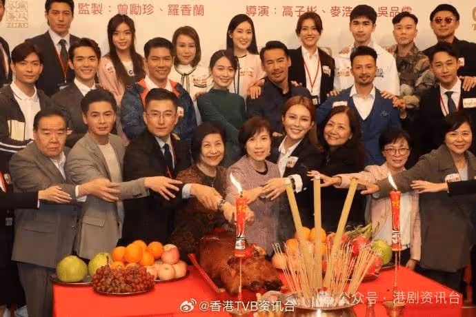 TVB台慶劇誰與爭鋒!《巾幗梟雄》大戰《黑色月光》