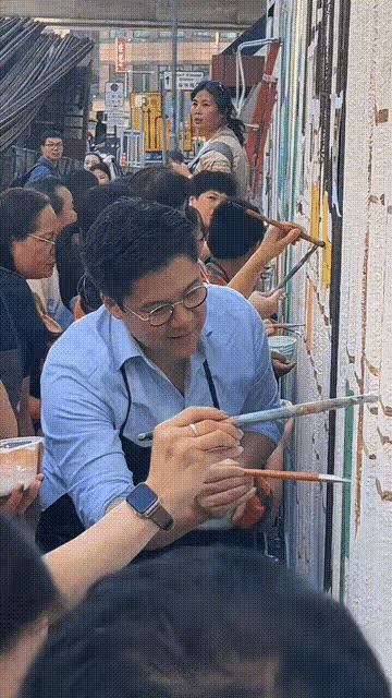 郭晶晶43歲生日做公益,和霍啟剛現身畫面超甜,郭晶晶練武好可愛