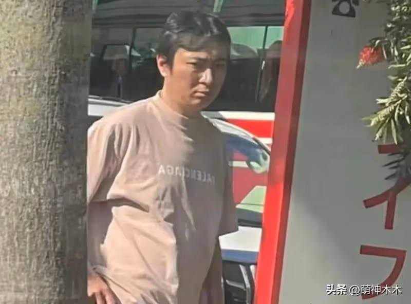 王思聰不受親舅影響,倫敦游結束又回日本瀟灑,真不打算回國了?