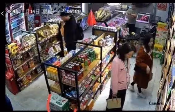 宗馥莉現身東北超市被偶遇,本人打扮低調沒架子,店主不在超後悔