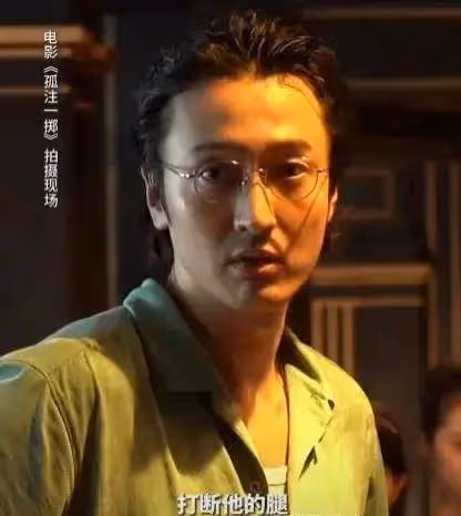 離婚5年後，齊溪和宋寧峰都迎來二胎！王傳君帶女兒現身婦產醫院