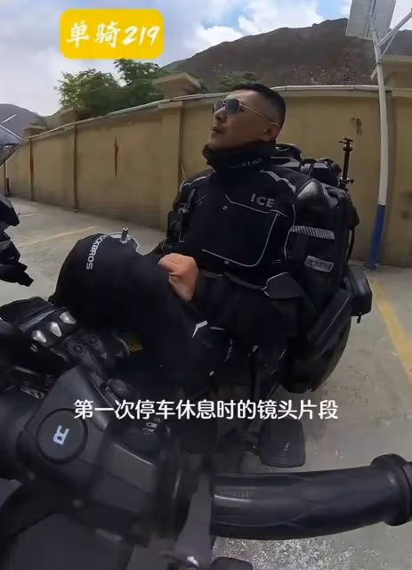 大冰不舍把大家對他的喜歡裝進小黃車，山東80後的孩子誰不認識他