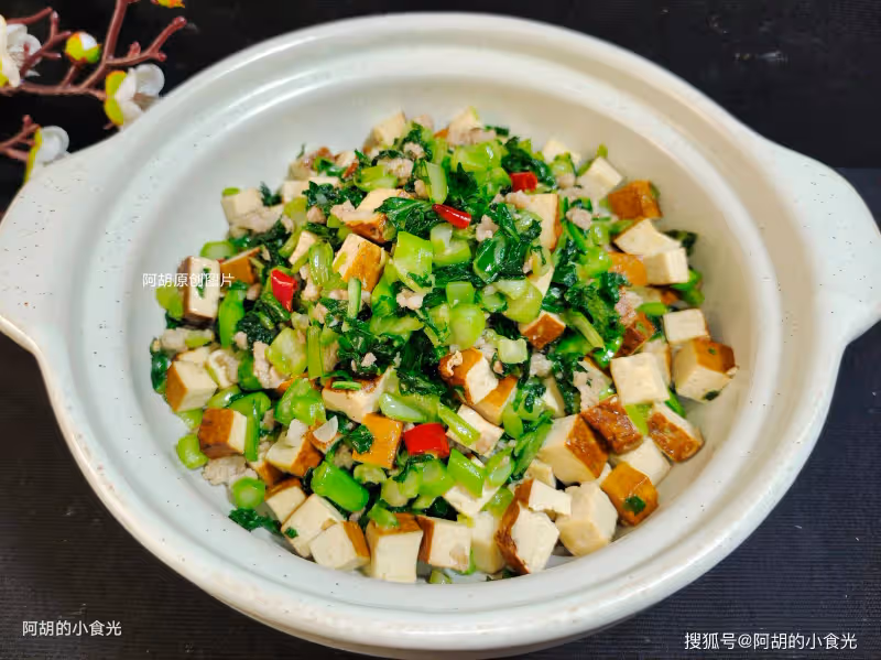 蘿蔔白菜快靠邊,此菜秋天時使勁吃!簡單搭配炒一盤,口口脆嫩清香、特下飯