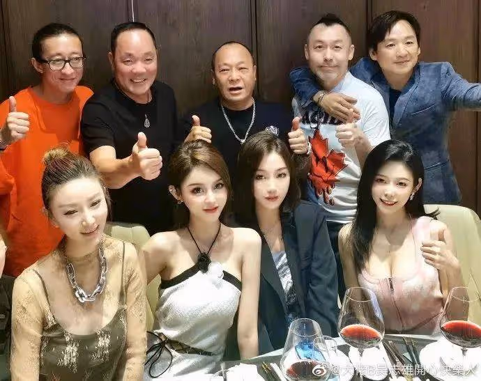 「江湖猛人」吳志雄霸氣回應與袁詠儀親密照，比張智霖先認識她的