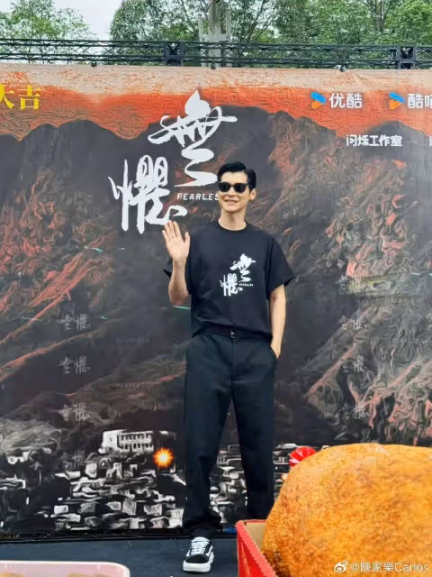 期待!TVB前花旦岑麗香復出拍劇,與帥氣小生合作,新組合太亮眼