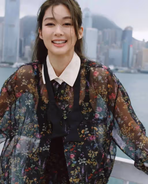 期待!TVB前花旦岑麗香復出拍劇,與帥氣小生合作,新組合太亮眼