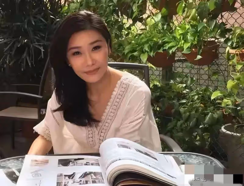 TVB「性感女神」張慧儀宣布復出,喊話香港導演求工作,為養子傾其所有