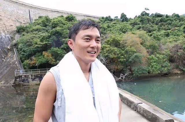 TVB知名男星新劇戲份多過男主,疑遭影射坐過牢,因醜聞未上海報