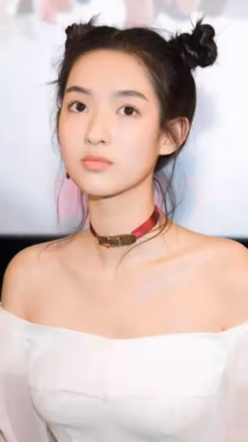 王玉雯各類靚麗寫真美爆了!雪膚玉貌魔鬼身材性感妖艷