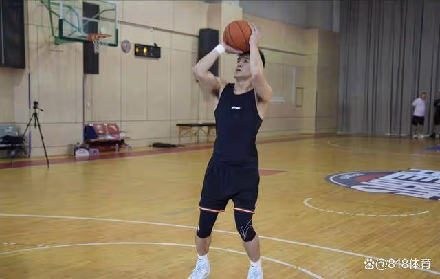 關注度拉滿!郭艾倫輕鬆通過CBA體測,最快18日對陣遼寧上演首秀