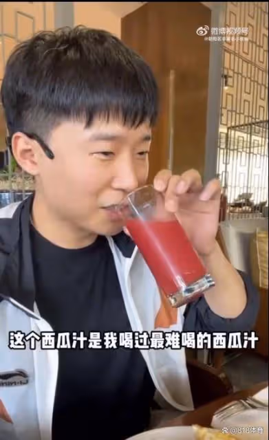笑噴!射擊冠軍李越宏吐槽印度西瓜汁難喝,盛李豪埋頭乾飯迅速光碟