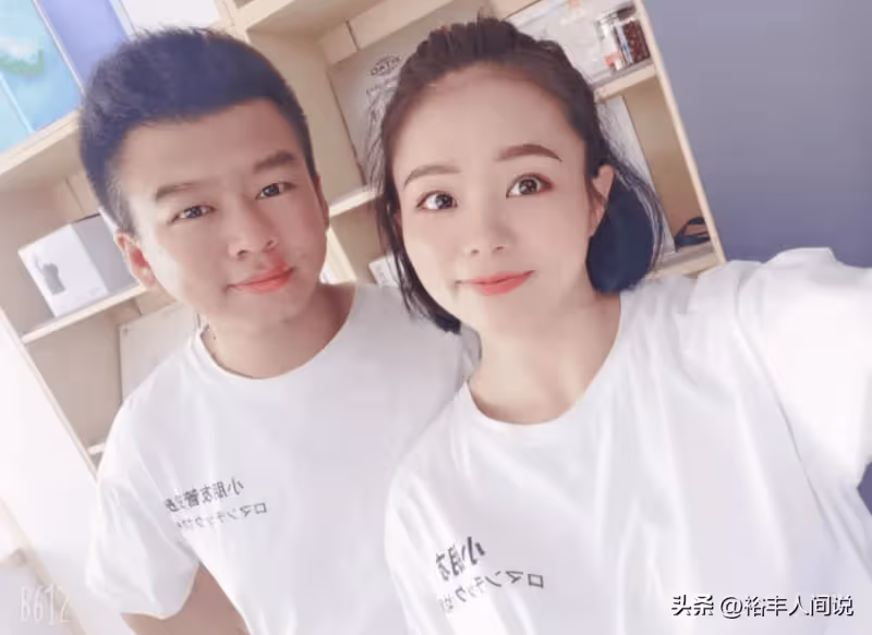 30歲抗癌網紅「寸丫頭」去世,一年瘦到骷髏樣,臨終溫柔撫摸兒子