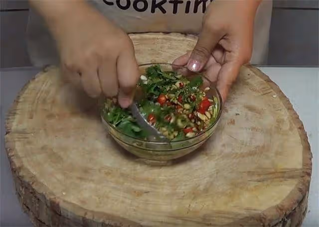 茄子這樣做才好吃,一個烤箱全搞定,鮮香辣爽,蒜香四溢,真過癮
