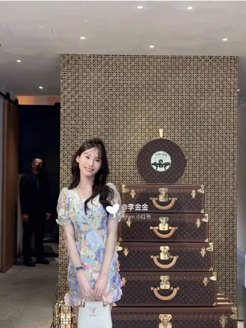 太炸裂!易建聯被爆嫖娼,裸身照身份證流出,女方被扒才19歲
