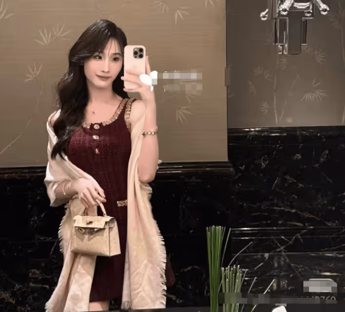 曝易建聯嫖娼!私密照和聊天記錄曝光,女方19歲,大量美照流出