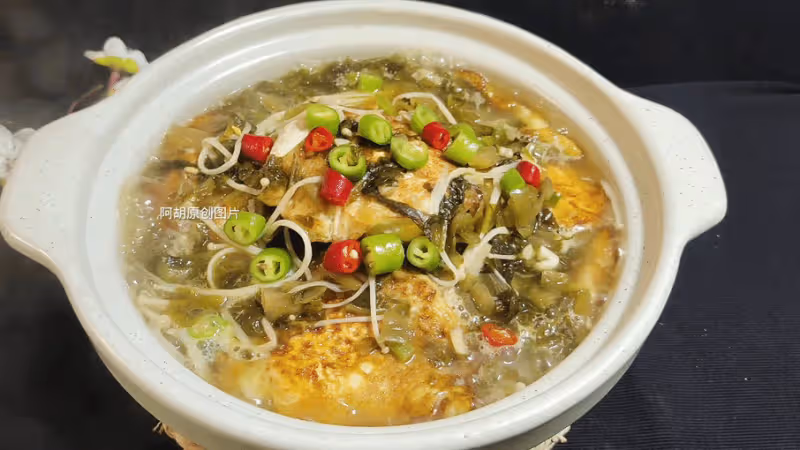 原來雞蛋和它吃才夠味,以前怎麼沒想到!簡單燜一鍋,喚醒好胃口、軟嫩多汁