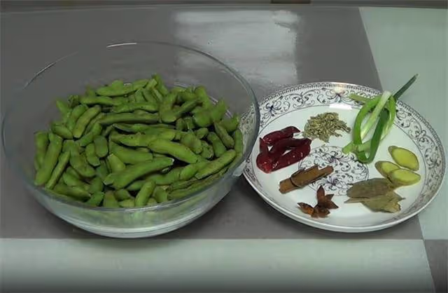 這才是毛豆最好吃的做法,一道鹽水毛豆,簡單好吃,一次吃一斤
