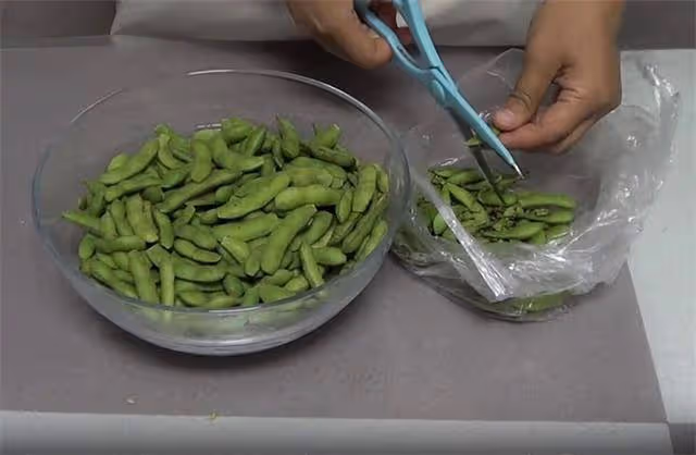 這才是毛豆最好吃的做法,一道鹽水毛豆,簡單好吃,一次吃一斤