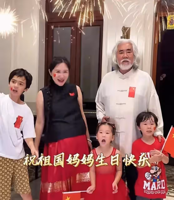 太厲害了!73歲張紀中老婆要生四胎了,老爺子陪產,累到倒頭就睡
