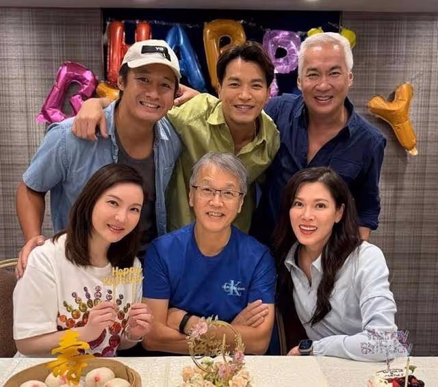 TVB知名男星否認縱慾過度,常熬夜兩眼發黑,暫不結婚想繼續風流