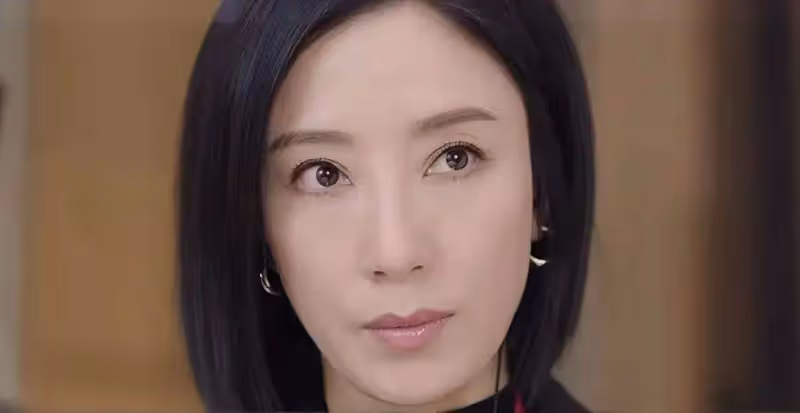 《黑色月光》口碑滿分,TVB「粗口港姐」激情戲獲贊,選擇走黑紅路線