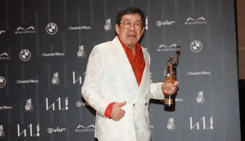 92歲胡楓自曝想直播帶貨,與兩位TVB當家花旦做節目,調侃曾志偉