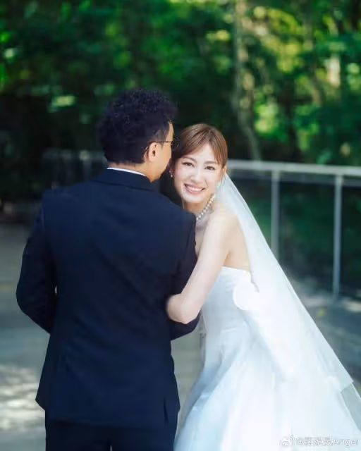 TVB實力小花現身節目,上月日本大婚,自曝與老公兩年後造人
